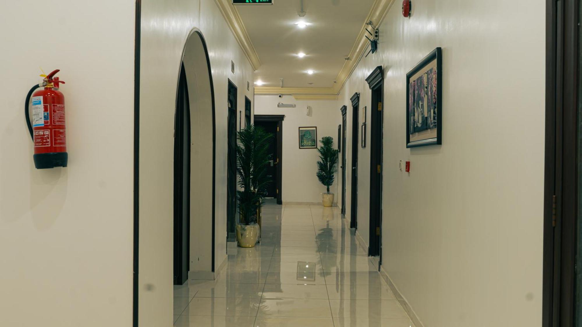 Al Andalus Tolen Hotel Джедда Экстерьер фото